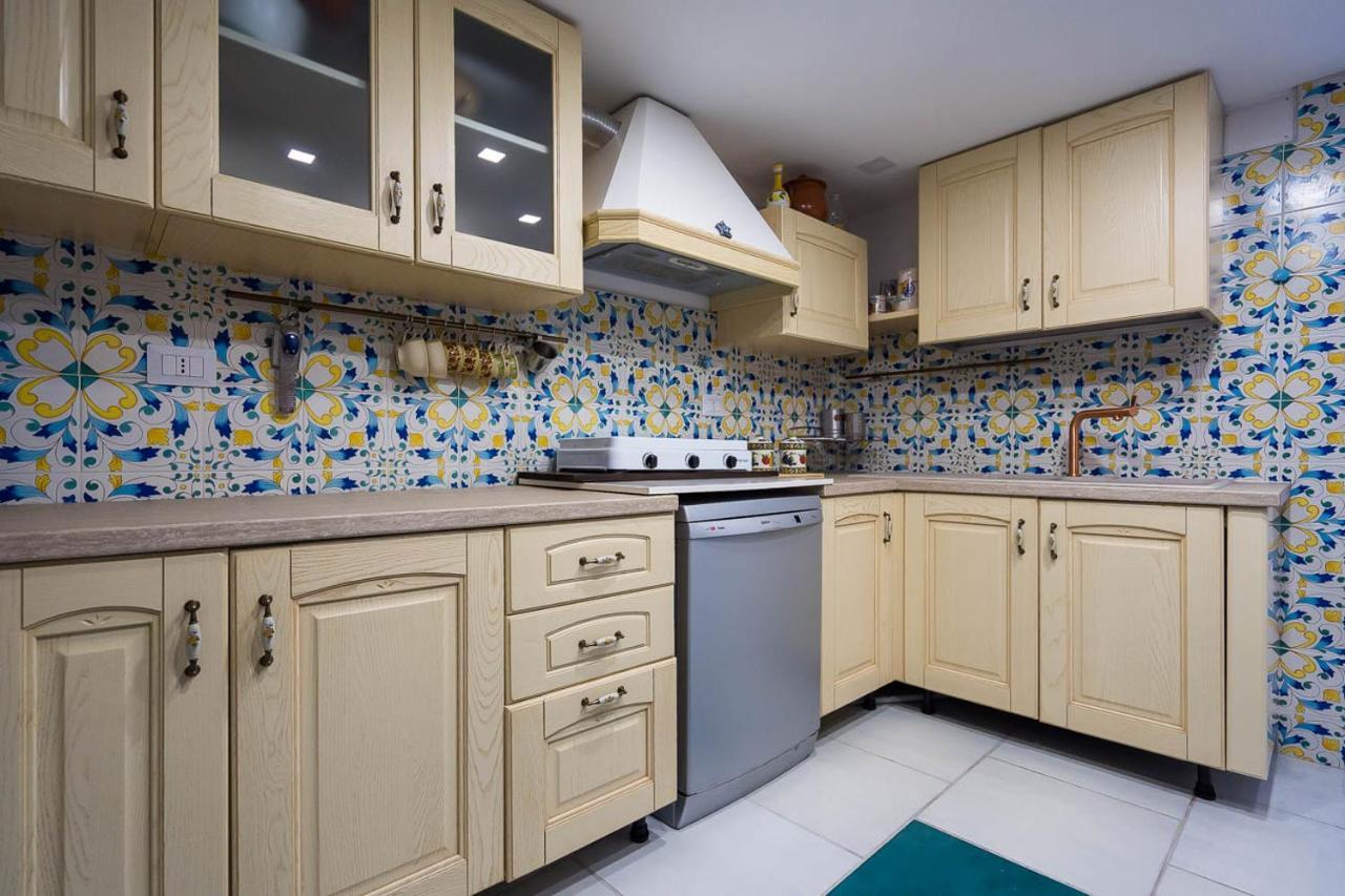 Ispani Inn Resort Bed & Breakfast 3*