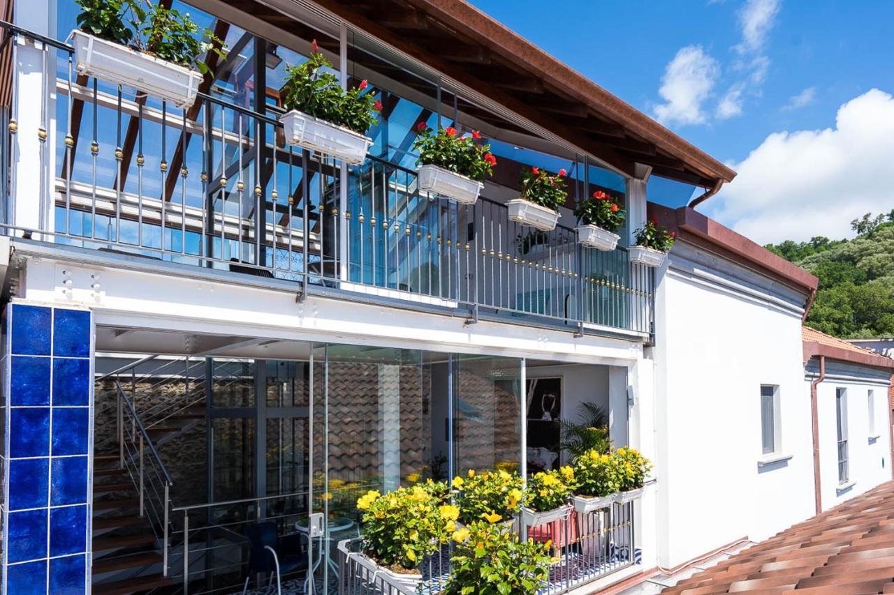 Ispani Inn Resort 3*