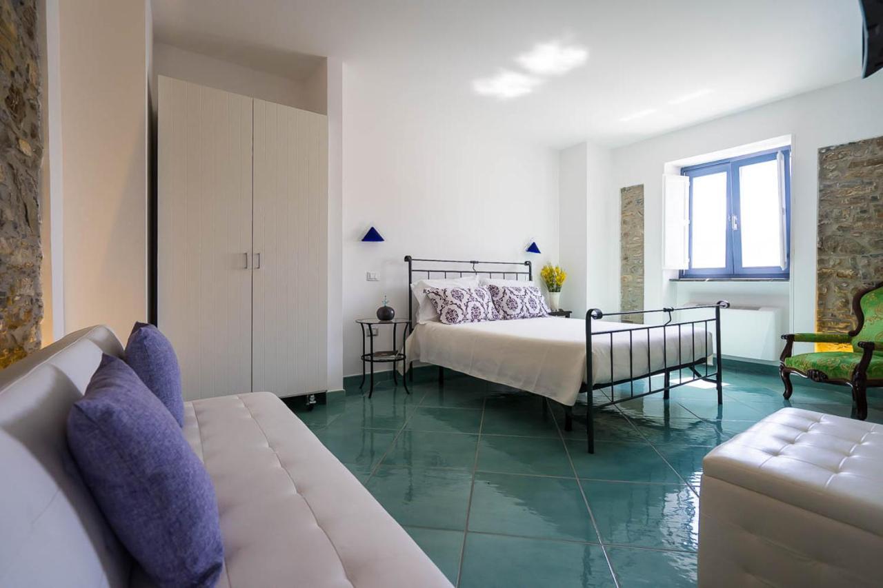 Ispani Inn Resort 3*